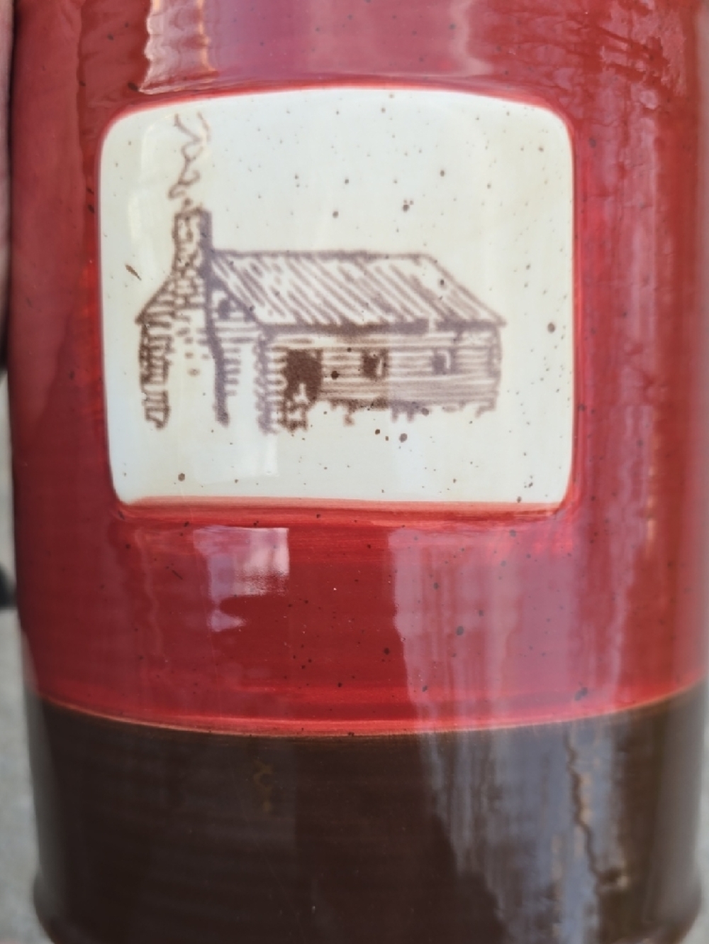 Red and Brown Ceramic Utensil Holder with Cabin Motif - Picture 7 of 7